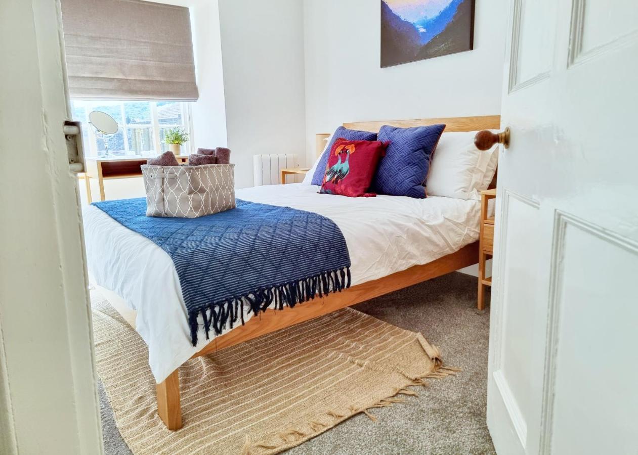 Eldon Row - Stylish Character Apartments - Central Location 1 & 2 Bed Available Dolgellau Kültér fotó